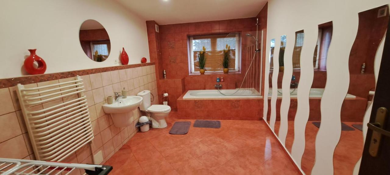 Apartament Alcatraz Z Kominkiem Kamienna Gora Kültér fotó