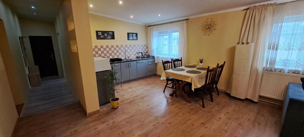 Apartament Alcatraz Z Kominkiem Kamienna Gora Kültér fotó